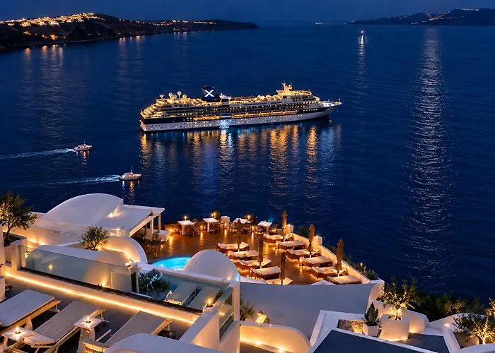 Sun Rocks Boutique Hotel - Caldera View Suites & Sunset Dining Experience